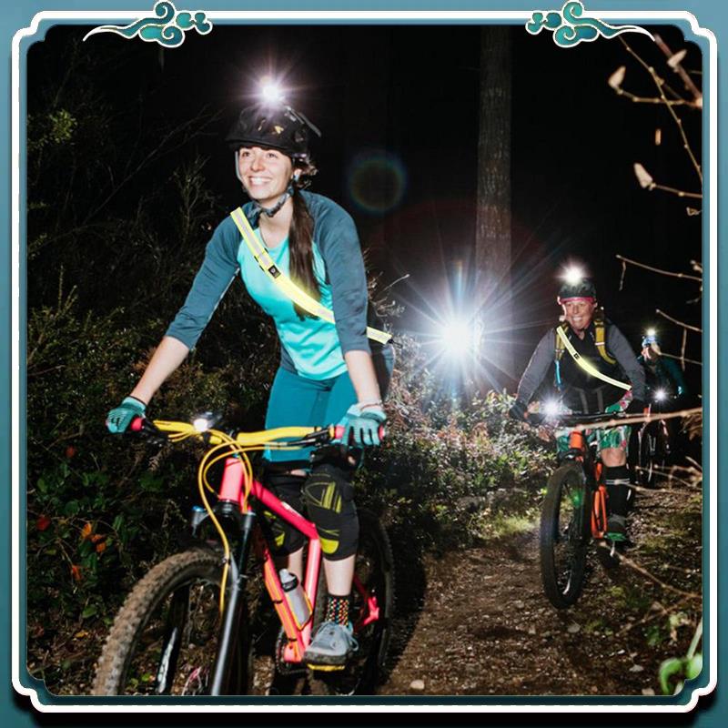 Attrezzatura da passeggio con  - Running Gear At Night recensione e prezzo