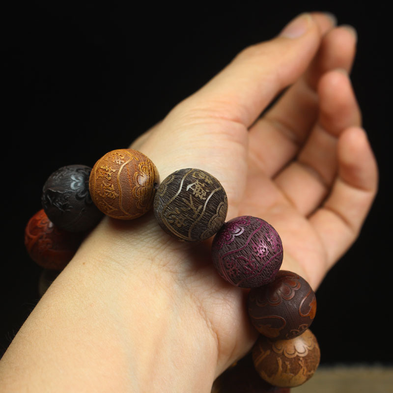 Bracciale buddista in legno di - Running Gear Car recensione e prezzo