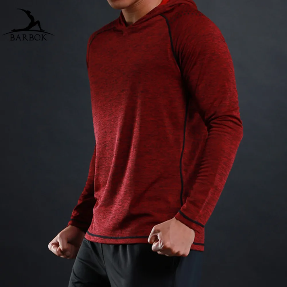 Nuove Giacche con Cappuccio da - Running Gear Jacket recensione e prezzo